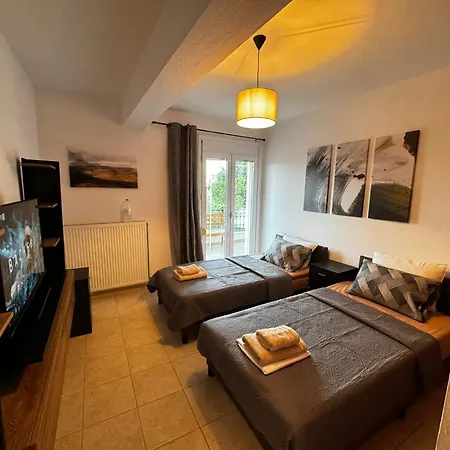 Center Stylish New 2 Bd With Balcony Apartment Skiathos Town