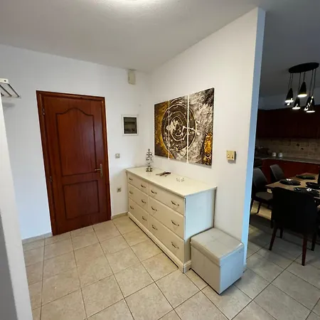 Center Stylish New 2 Bd With Balcony Skiathos Town