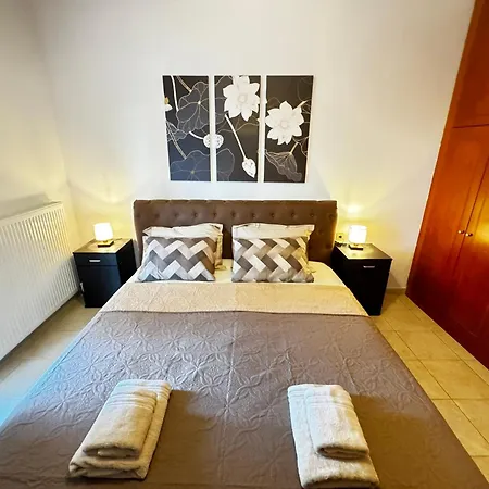 Center Stylish New 2 Bd With Balcony Apartment Skiathos Town