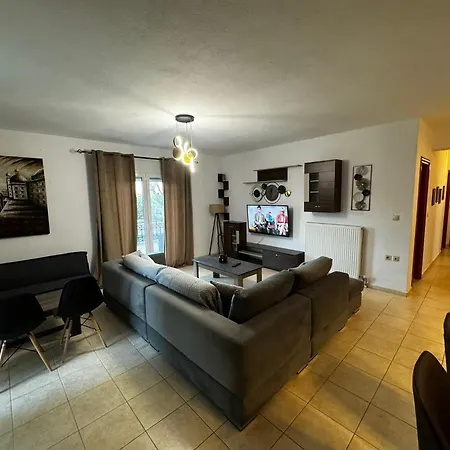 Center Stylish New 2 Bd With Balcony Skiathos Town